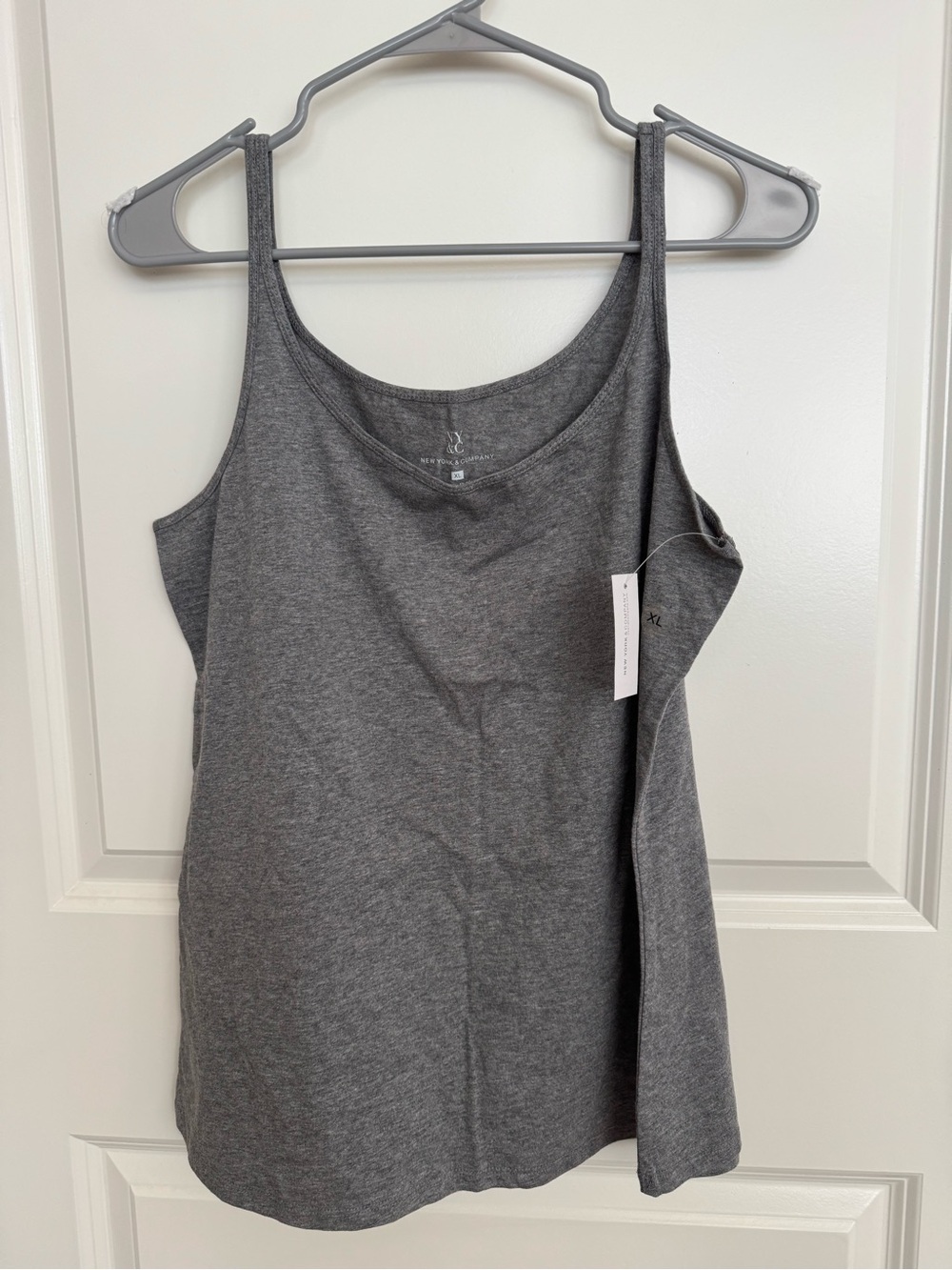New York & Company Women's Grey Scoop Neck Tank Top